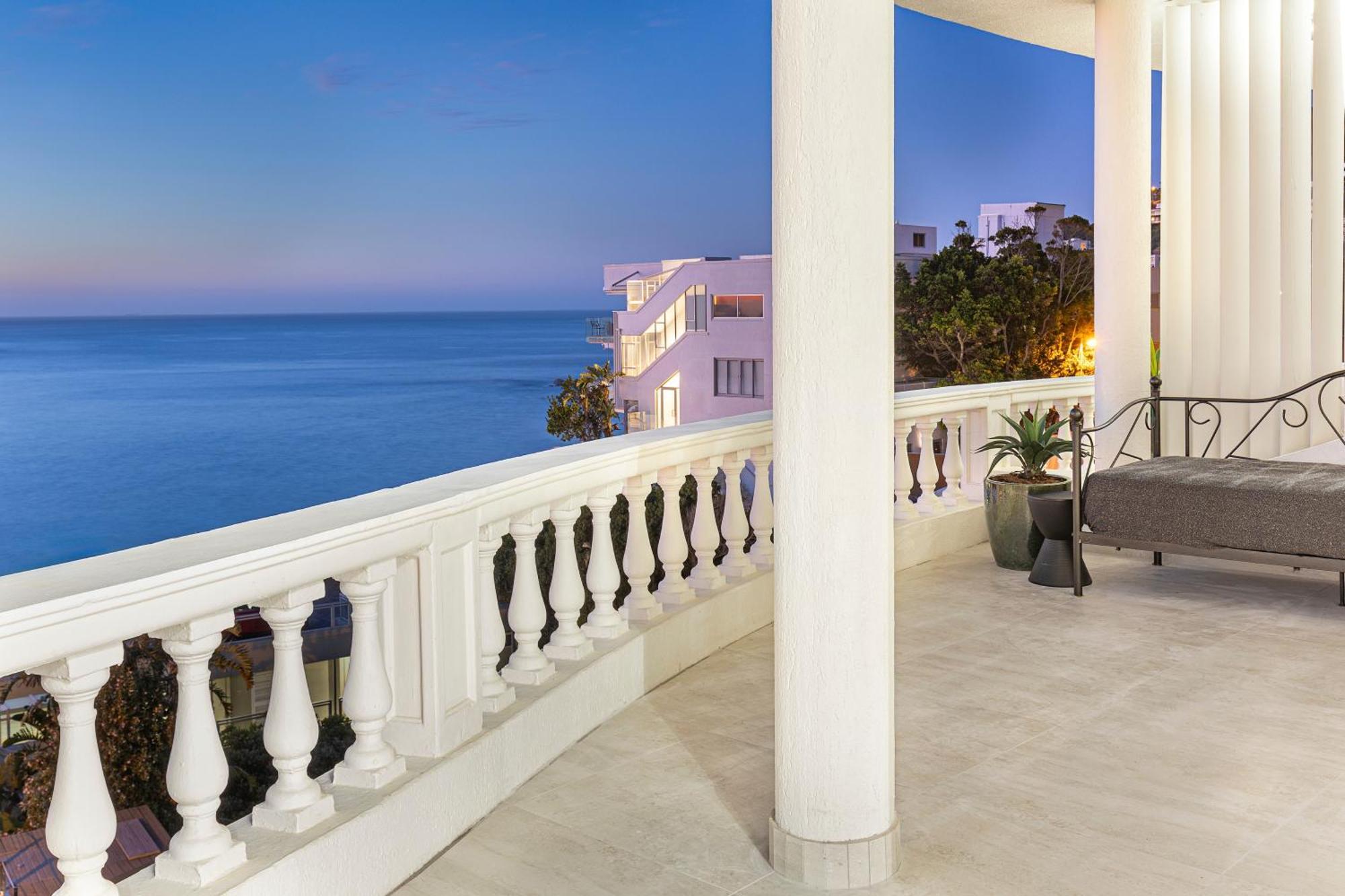 Clifton Yolo Spaces - Clifton Beachfront Apartments ケープタウン エクステリア 写真