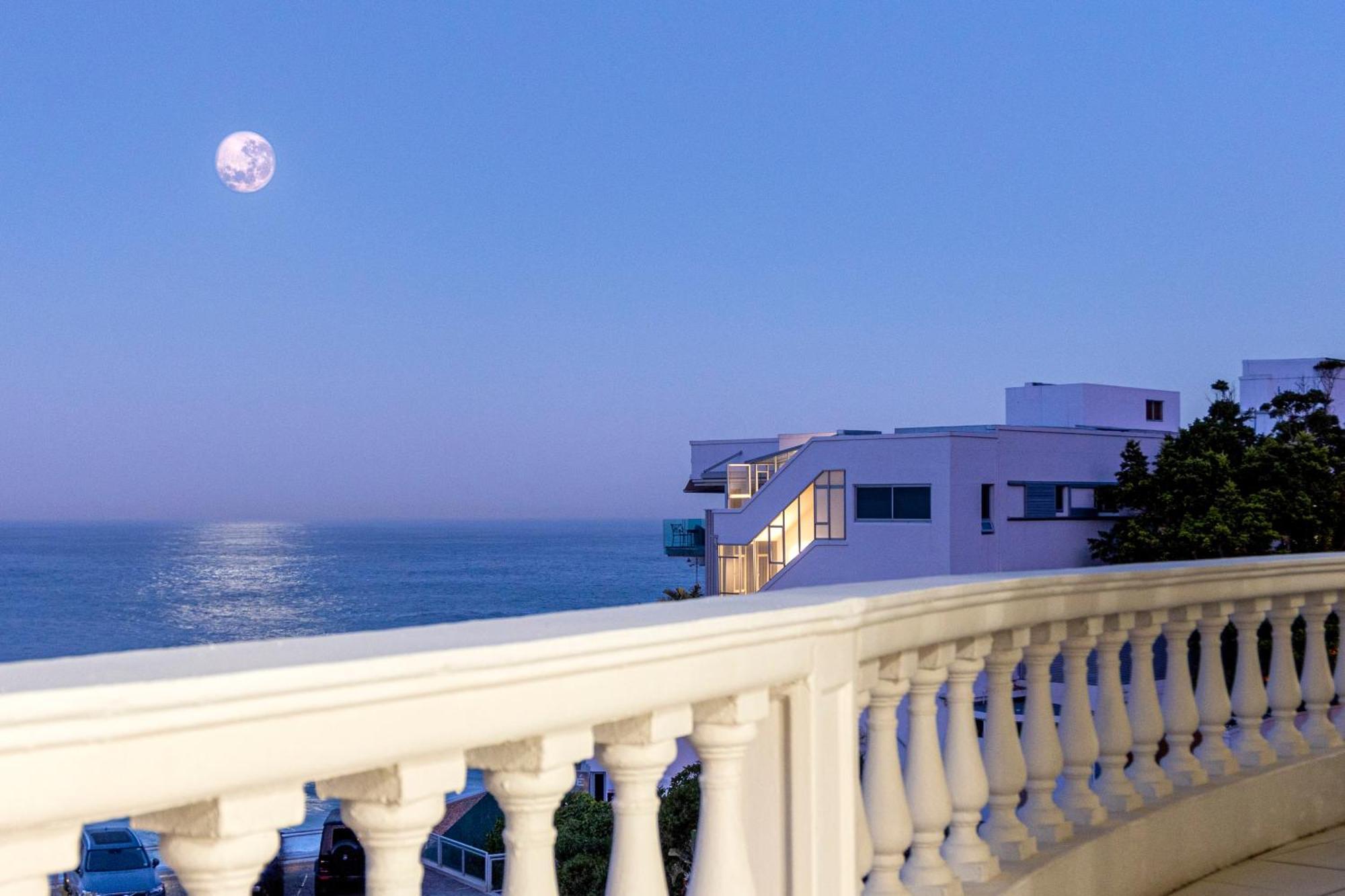 Clifton Yolo Spaces - Clifton Beachfront Apartments ケープタウン エクステリア 写真