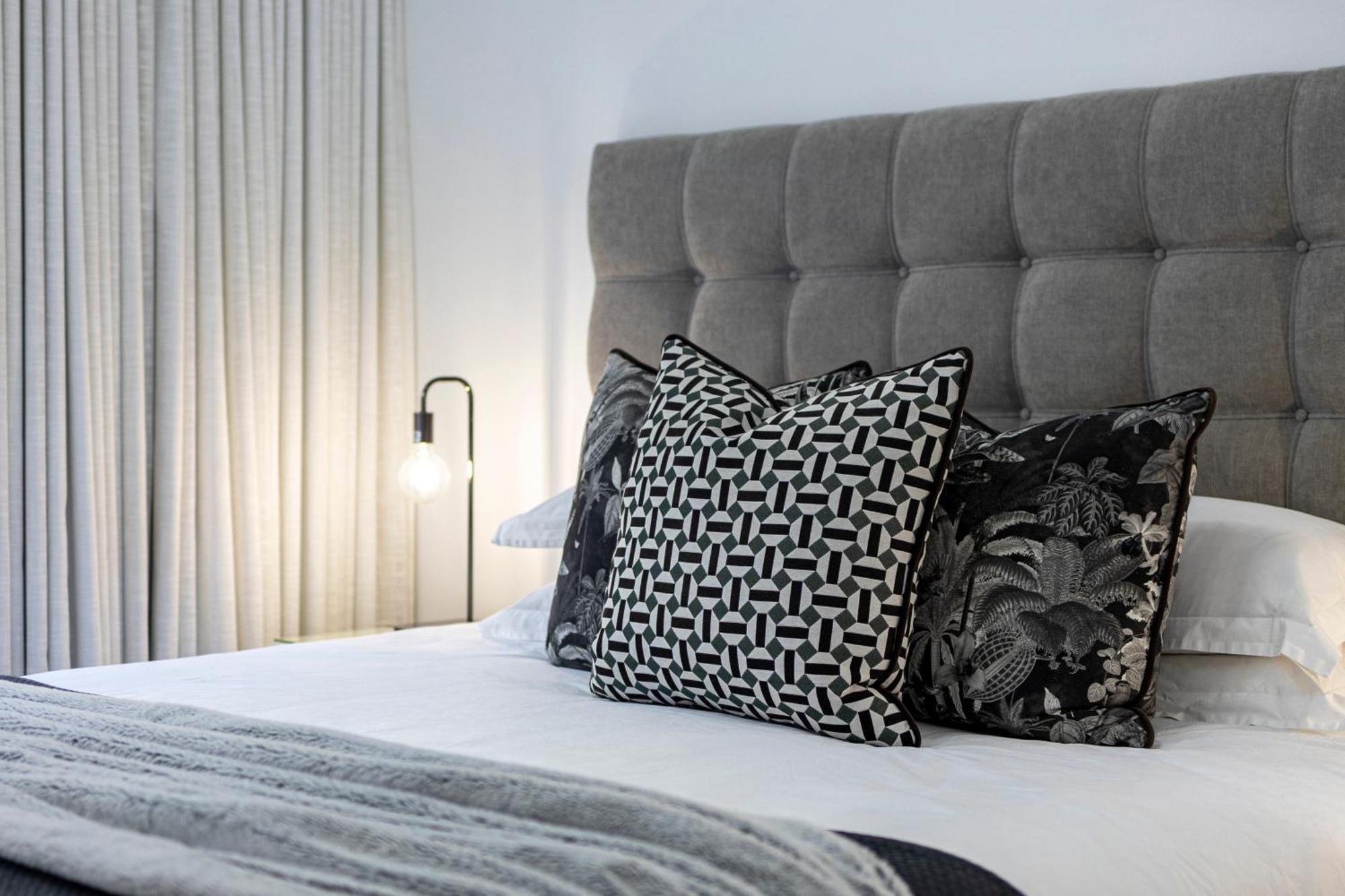 Clifton Yolo Spaces - Clifton Beachfront Apartments ケープタウン エクステリア 写真