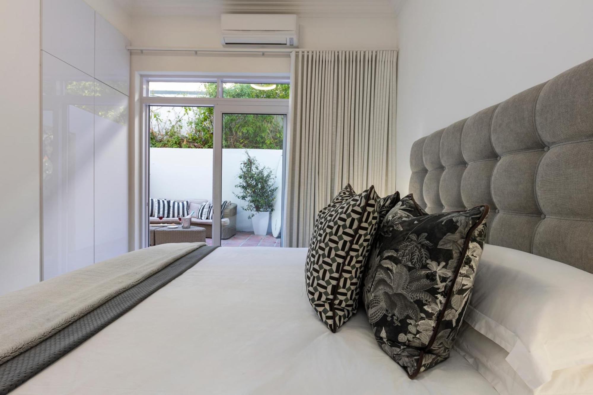 Clifton Yolo Spaces - Clifton Beachfront Apartments ケープタウン エクステリア 写真