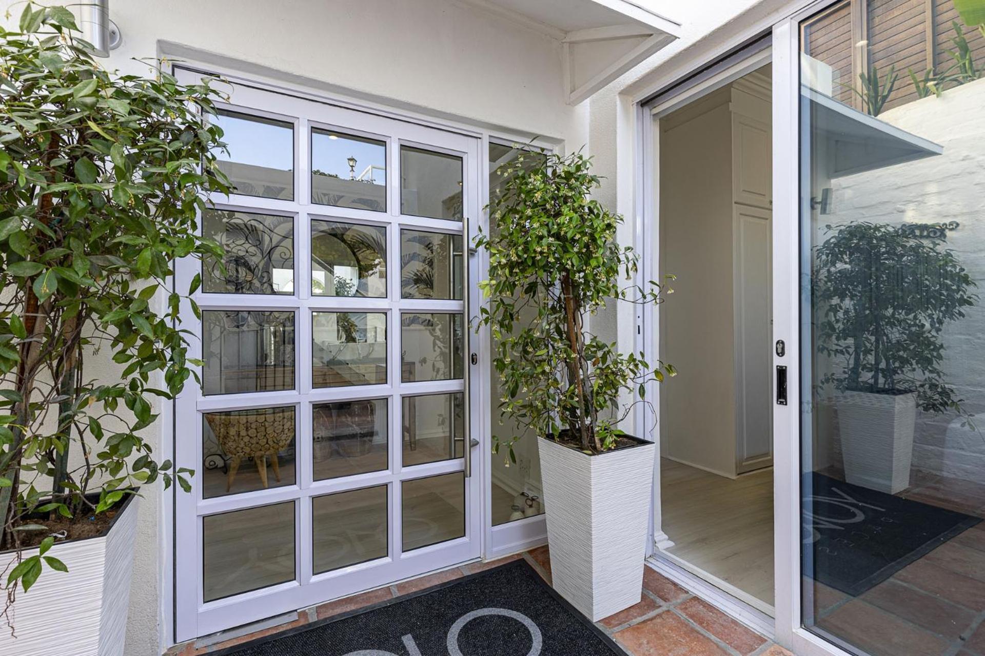 Clifton Yolo Spaces - Clifton Beachfront Apartments ケープタウン エクステリア 写真